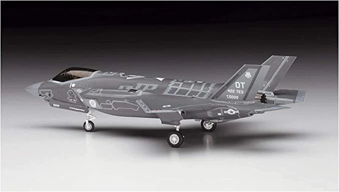 Hasegawa 1/72 F35A Lightning II Aircraft Model Kit image 2
