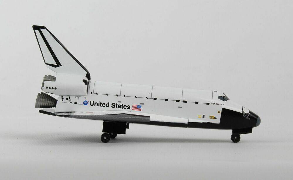 Postage Stamp 1/300 Space Shuttle Endeavor OV-105 image 6